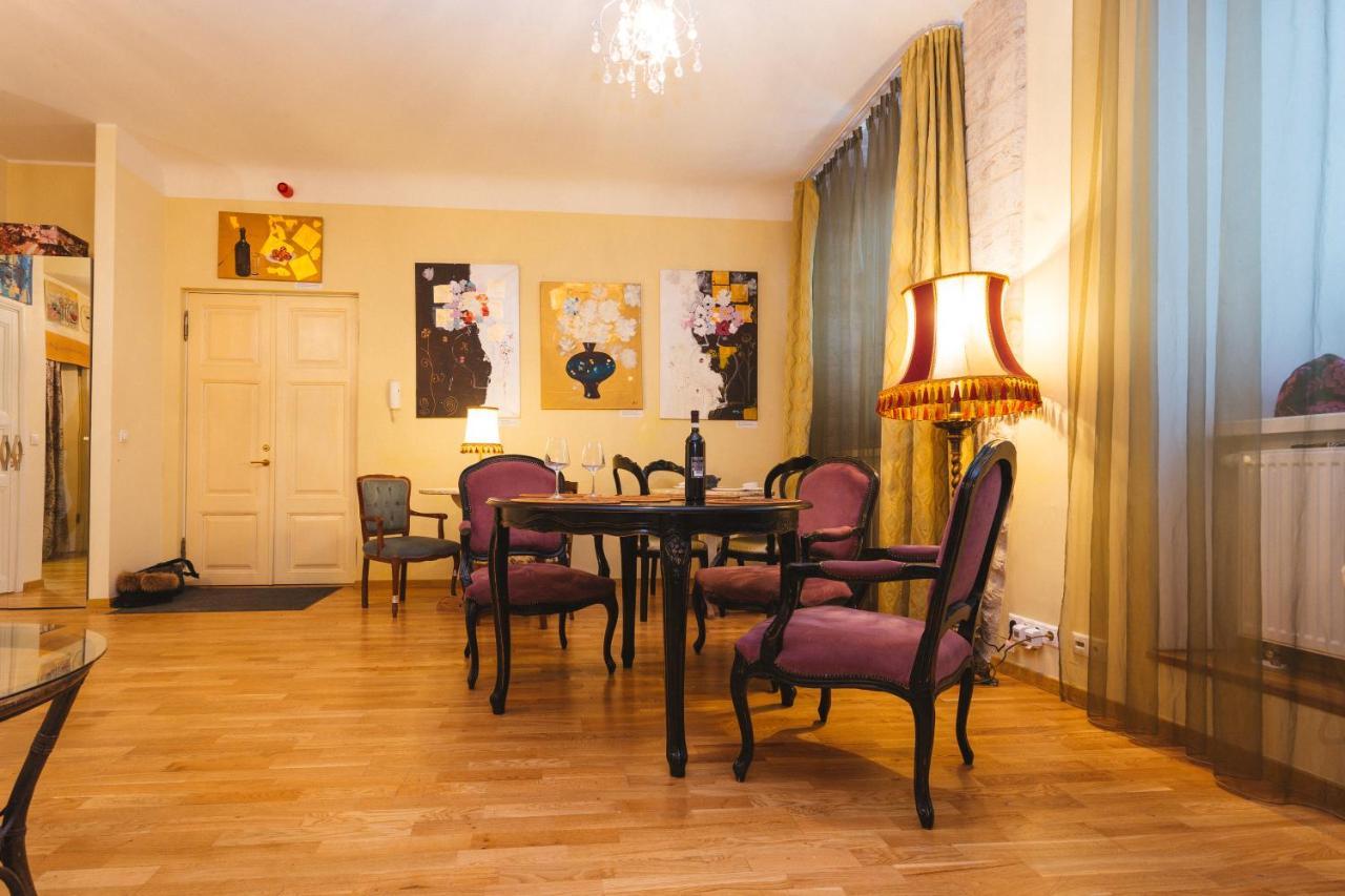 Cozy Apartment In Old Town タリン エクステリア 写真